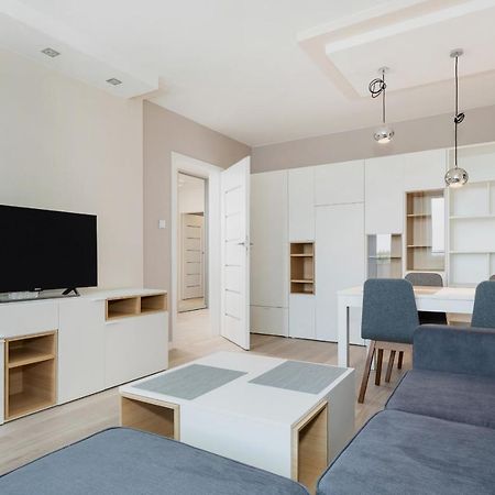 Apartament Z Widokiem Na Port Swinoujscie By Noclegi Renters Eksteriør bilde