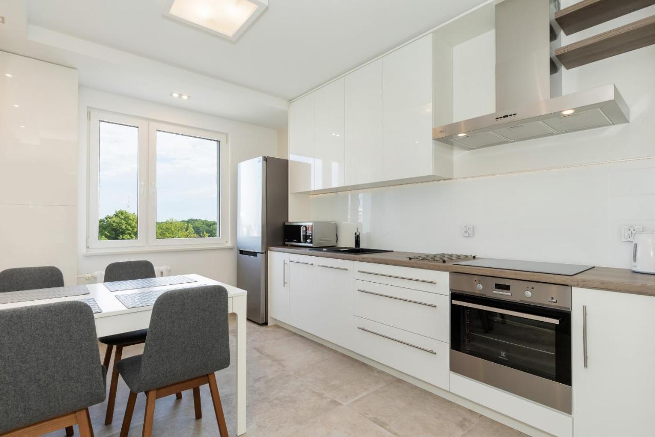Apartament Z Widokiem Na Port Swinoujscie By Noclegi Renters Eksteriør bilde